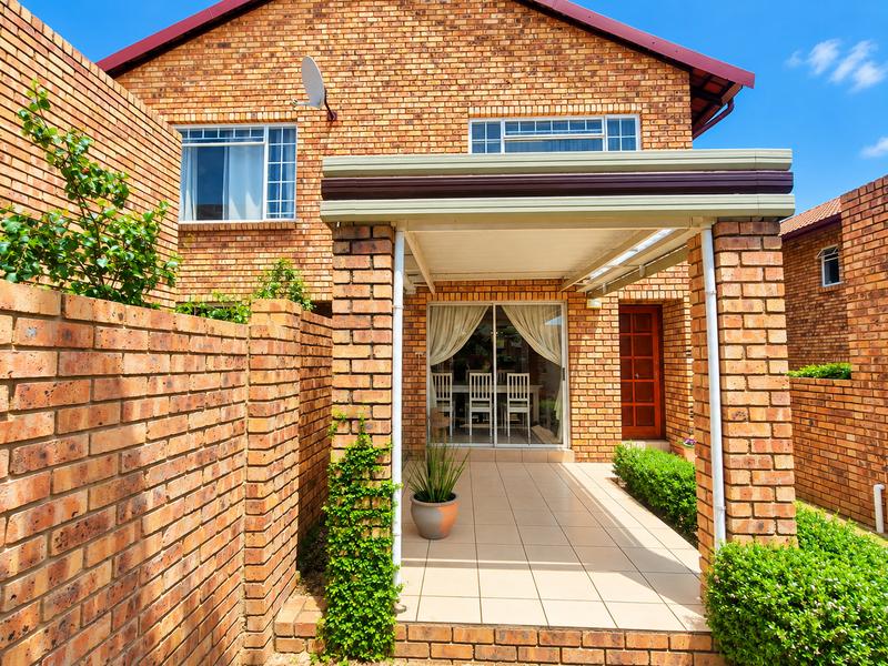 2 Bedroom Property for Sale in Amberfield Gauteng