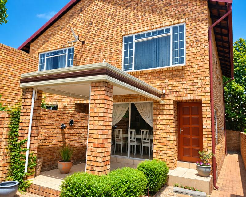 2 Bedroom Property for Sale in Amberfield Gauteng