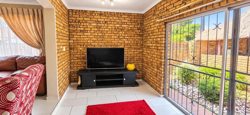 3 Bedroom Property for Sale in Amberfield Gauteng