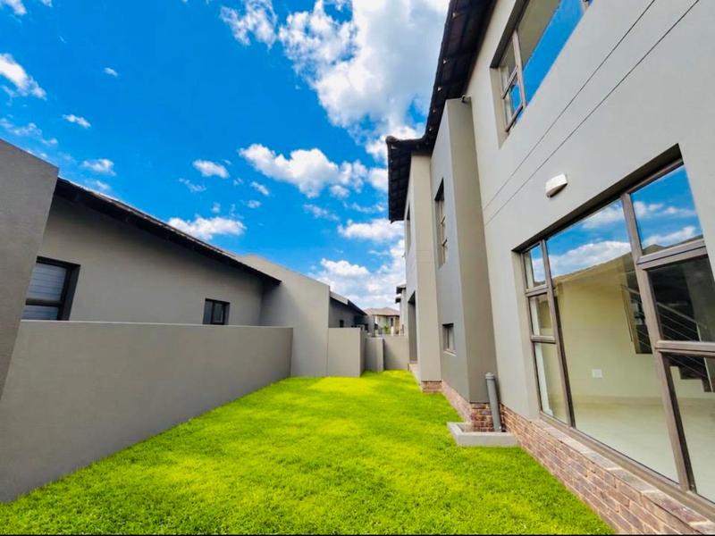 3 Bedroom Property for Sale in Eye of Africa Gauteng