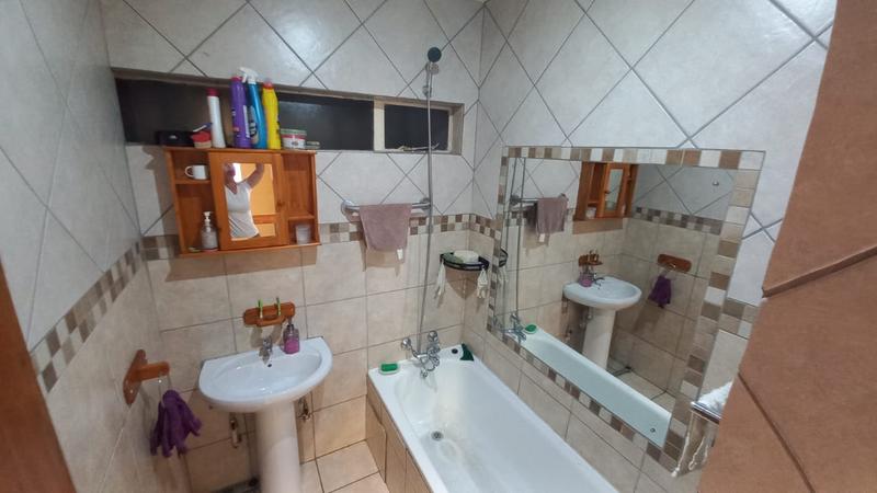 To Let 3 Bedroom Property for Rent in Pretoria Gardens Gauteng