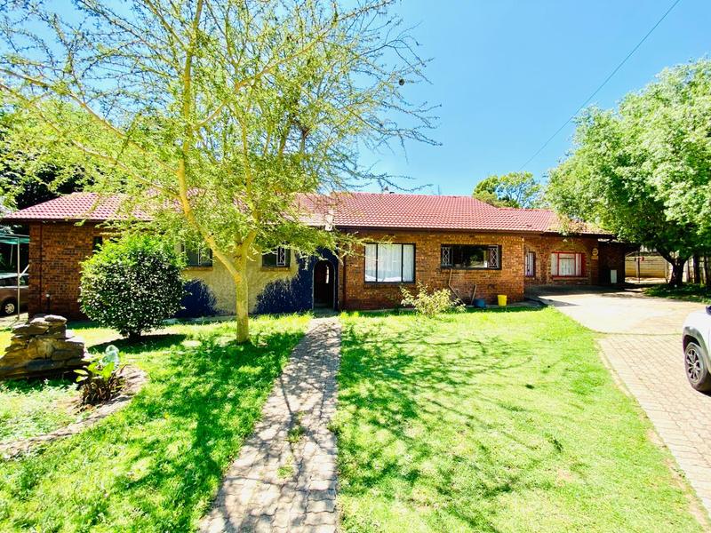 10 Bedroom Property for Sale in Krugersdorp North Gauteng