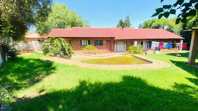10 Bedroom Property for Sale in Krugersdorp North Gauteng