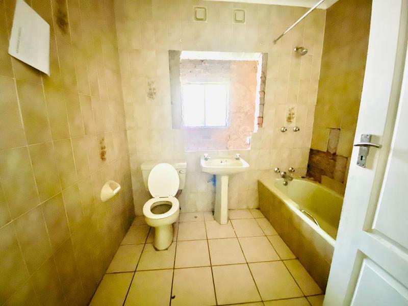 10 Bedroom Property for Sale in Krugersdorp North Gauteng