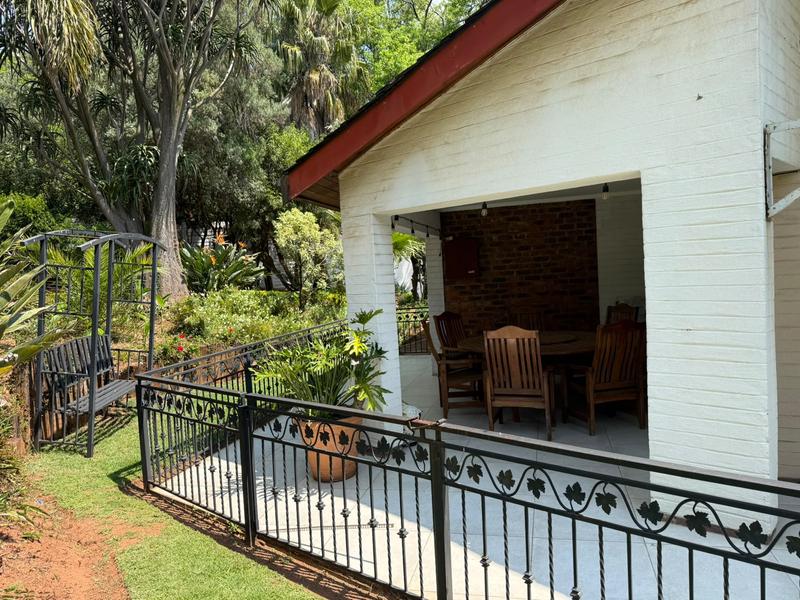 To Let 2 Bedroom Property for Rent in Bedfordview Gauteng