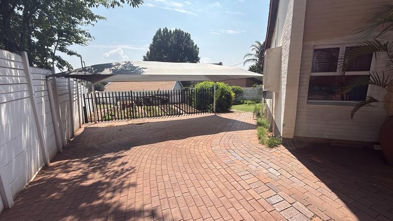 To Let 2 Bedroom Property for Rent in Bedfordview Gauteng