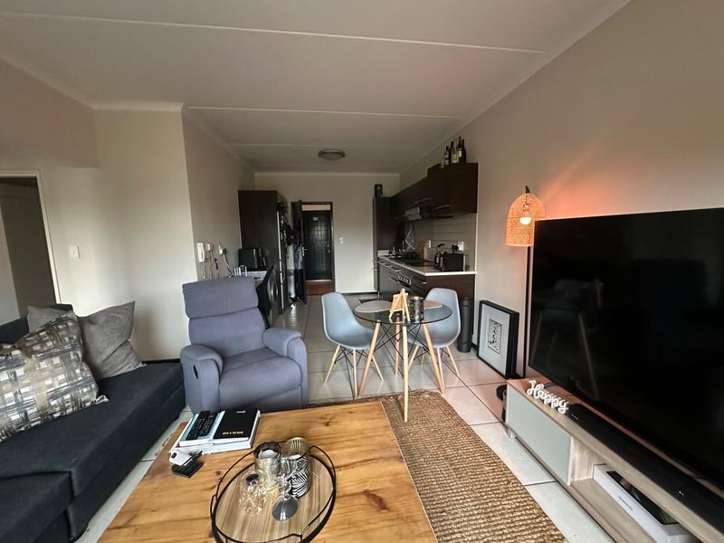 To Let 2 Bedroom Property for Rent in Greenstone Hill Gauteng
