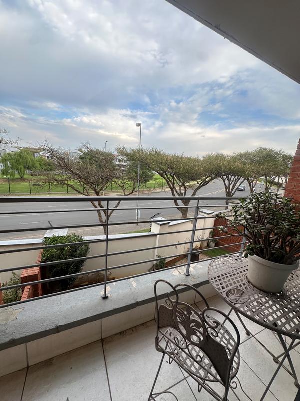 To Let 2 Bedroom Property for Rent in Greenstone Hill Gauteng