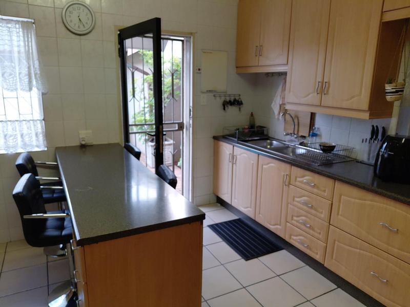 4 Bedroom Property for Sale in Dawnview Gauteng