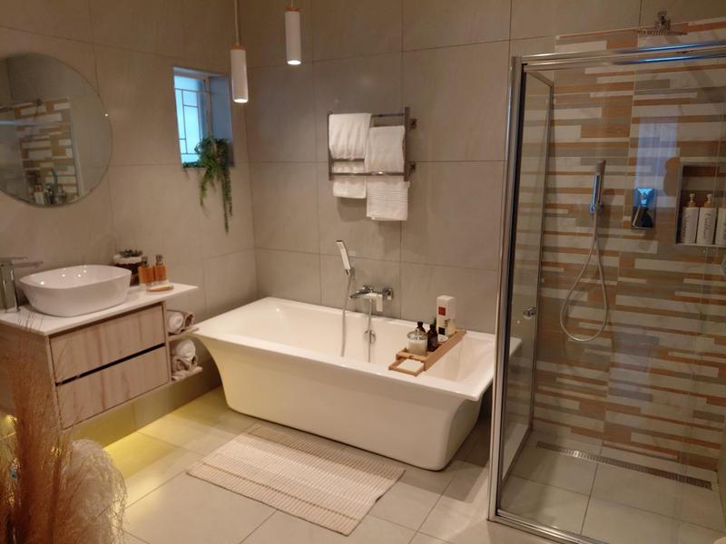 4 Bedroom Property for Sale in Dawnview Gauteng