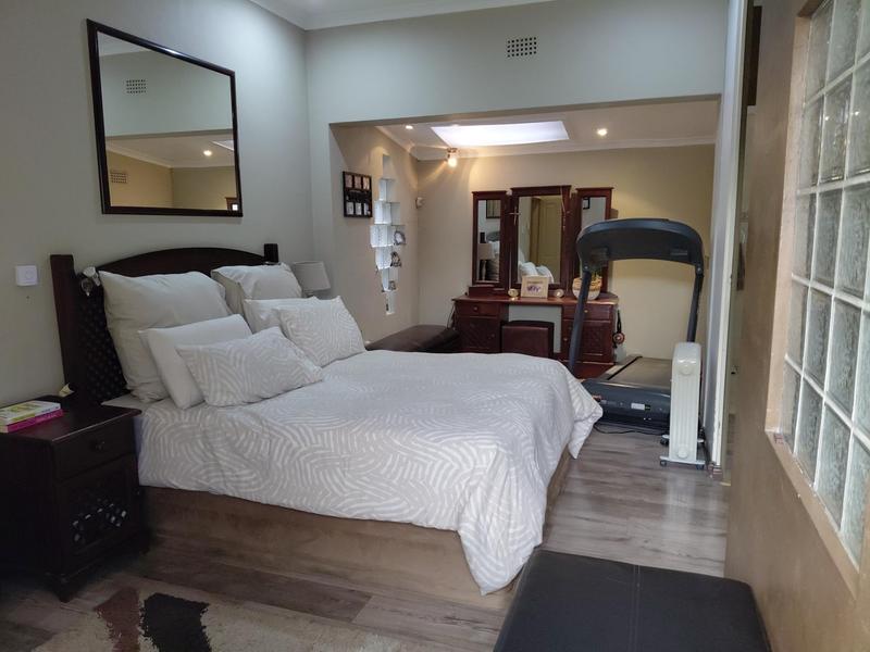 4 Bedroom Property for Sale in Dawnview Gauteng
