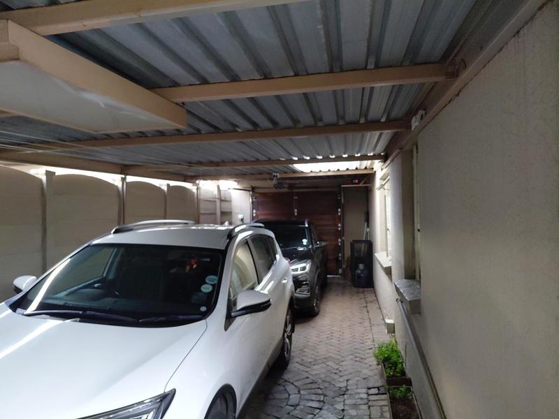 4 Bedroom Property for Sale in Dawnview Gauteng
