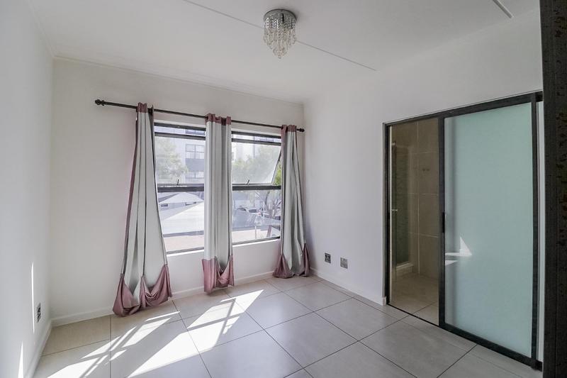 3 Bedroom Property for Sale in Greenstone Hill Gauteng