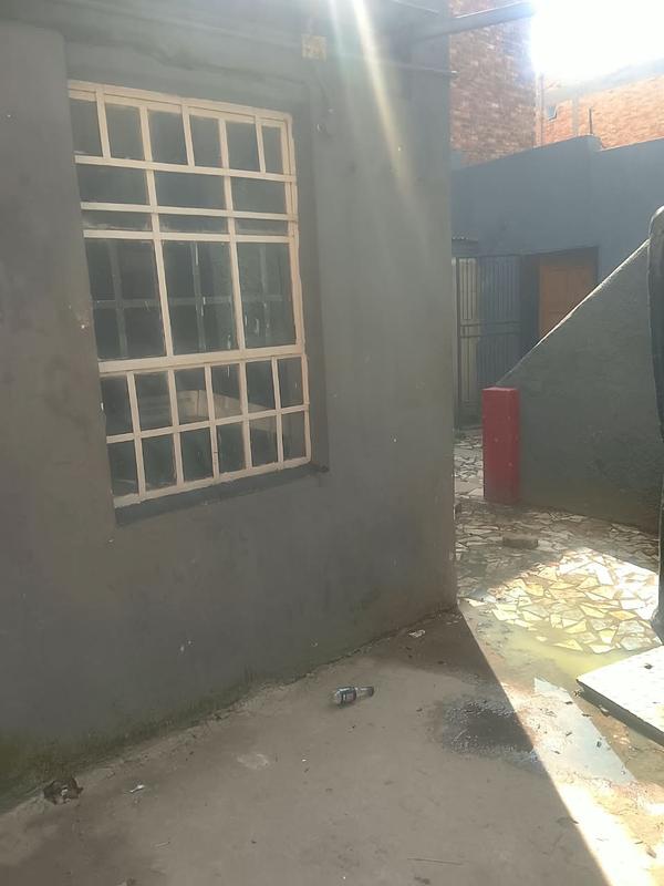 18 Bedroom Property for Sale in Bellevue Gauteng