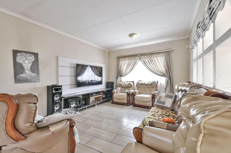 4 Bedroom Property for Sale in Winchester Hills Gauteng