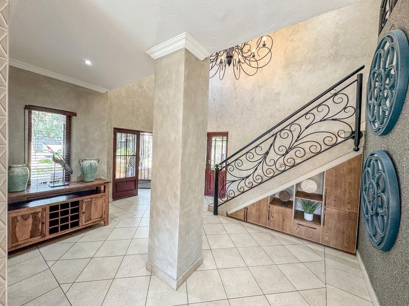 5 Bedroom Property for Sale in Midstream Estate Gauteng