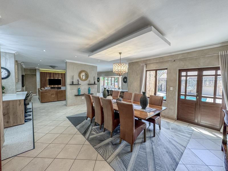 5 Bedroom Property for Sale in Midstream Estate Gauteng