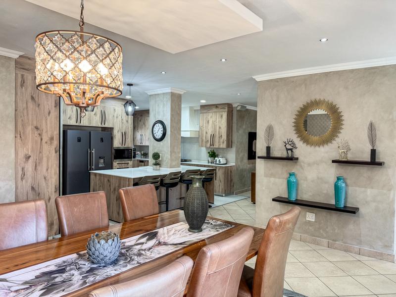 5 Bedroom Property for Sale in Midstream Estate Gauteng