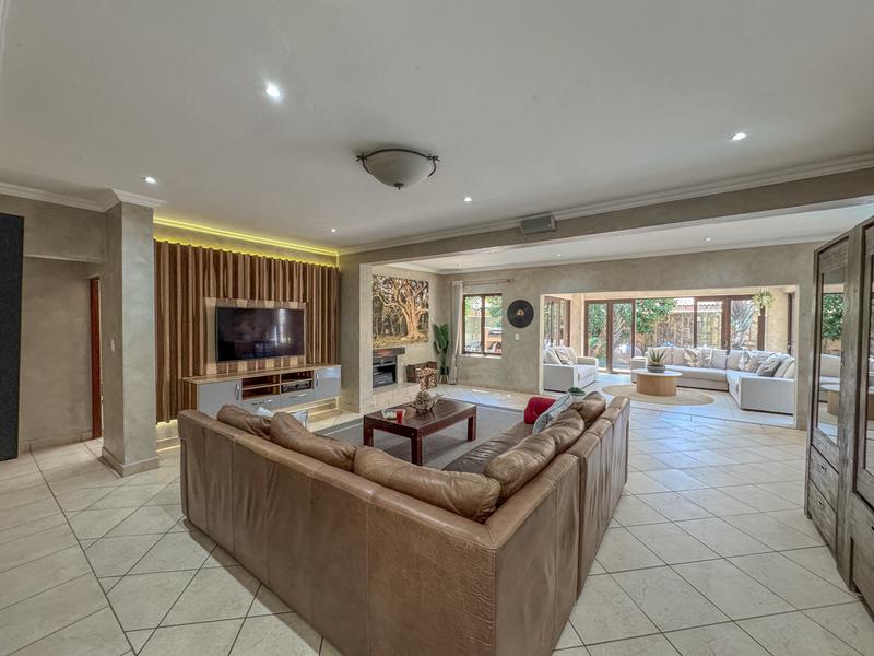 5 Bedroom Property for Sale in Midstream Estate Gauteng