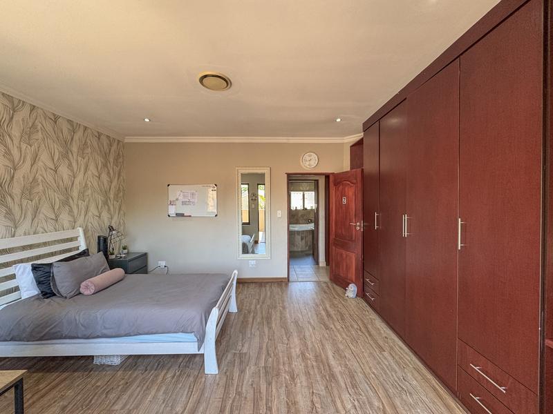 5 Bedroom Property for Sale in Midstream Estate Gauteng
