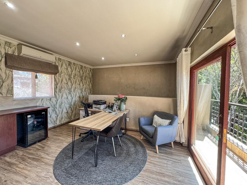 5 Bedroom Property for Sale in Midstream Estate Gauteng