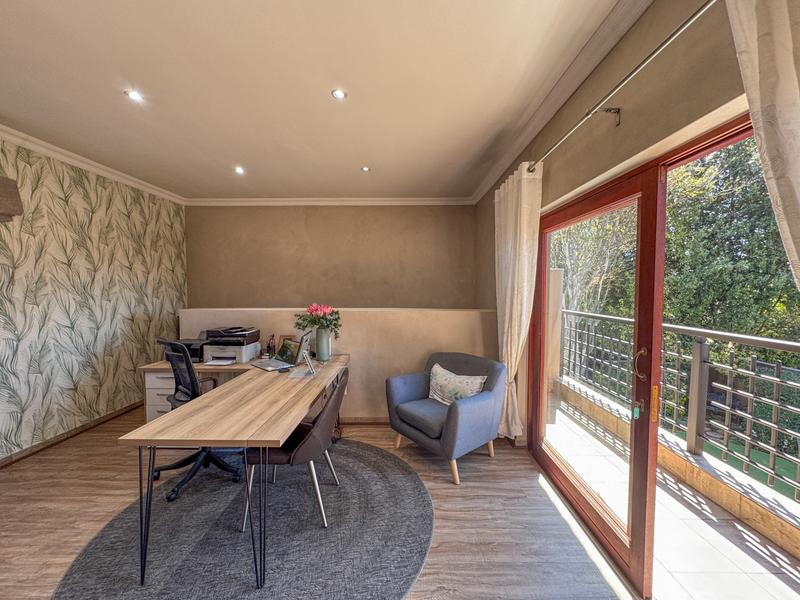 5 Bedroom Property for Sale in Midstream Estate Gauteng