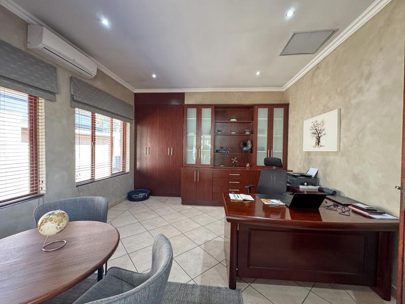 5 Bedroom Property for Sale in Midstream Estate Gauteng