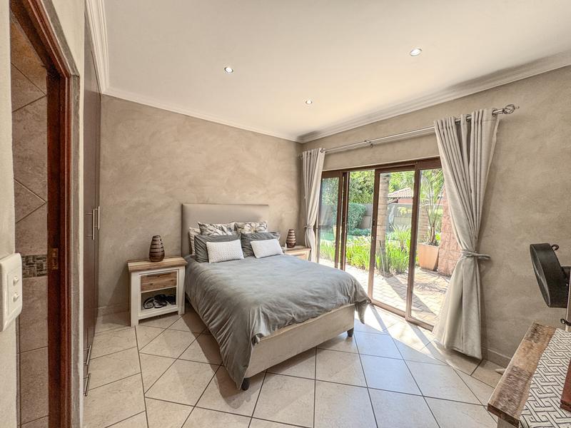 5 Bedroom Property for Sale in Midstream Estate Gauteng