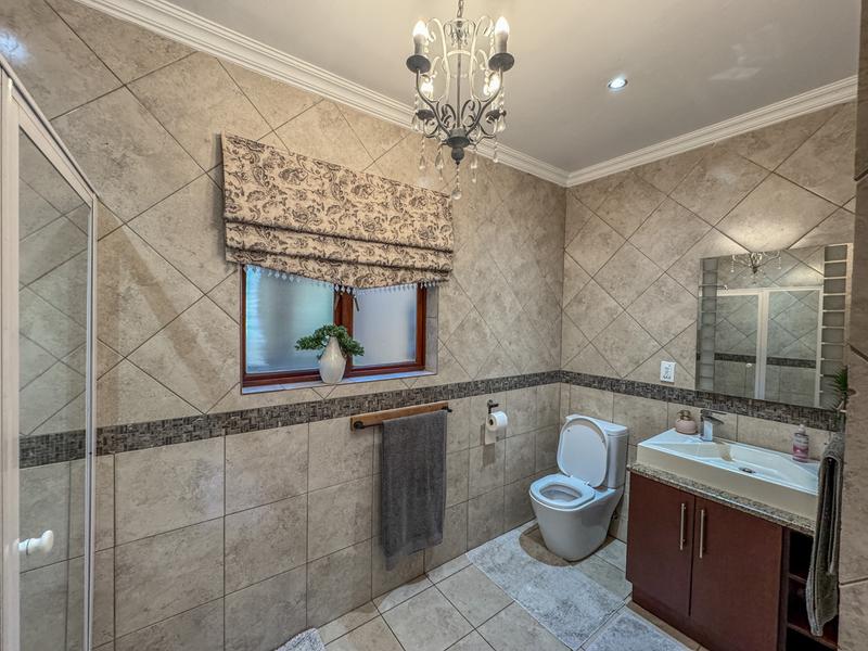 5 Bedroom Property for Sale in Midstream Estate Gauteng