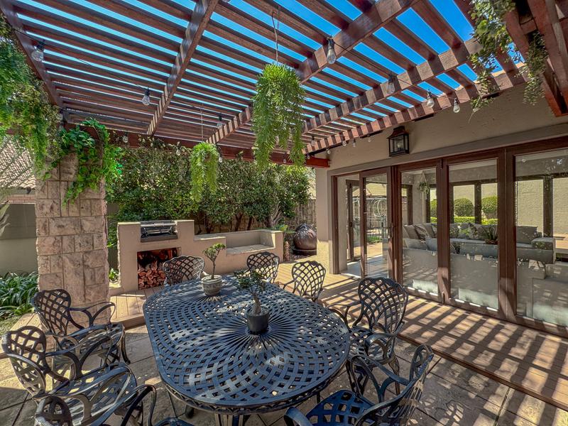 5 Bedroom Property for Sale in Midstream Estate Gauteng