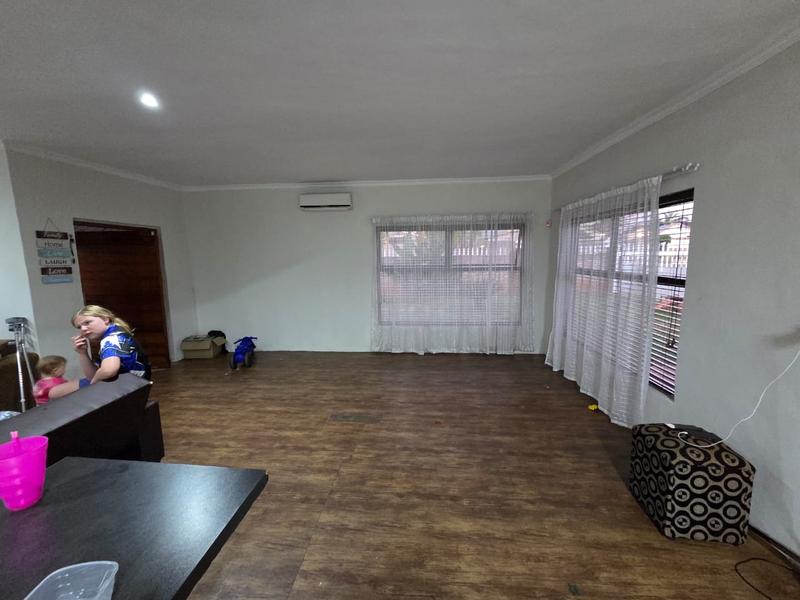 To Let 5 Bedroom Property for Rent in Elspark Gauteng