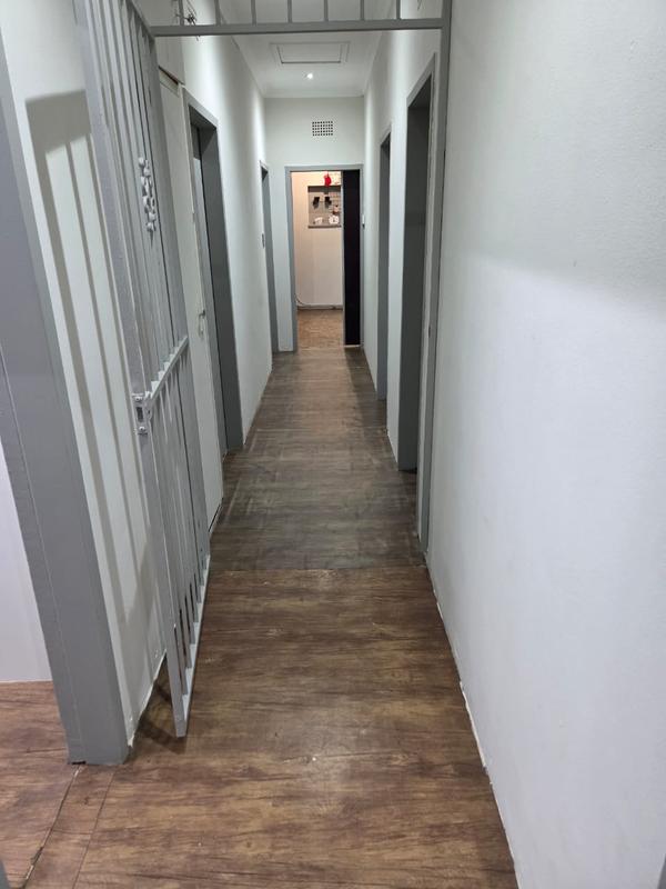 To Let 5 Bedroom Property for Rent in Elspark Gauteng