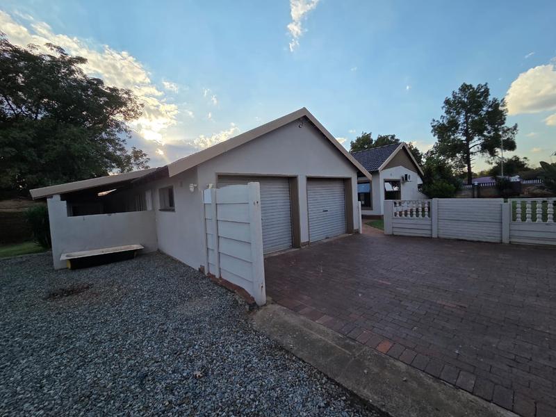 To Let 5 Bedroom Property for Rent in Elspark Gauteng