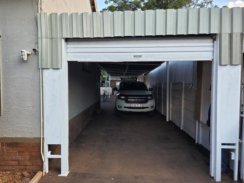 To Let 5 Bedroom Property for Rent in Elspark Gauteng