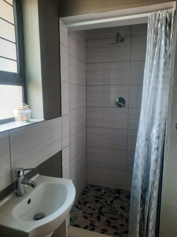 To Let 1 Bedroom Property for Rent in Birch Acres Gauteng