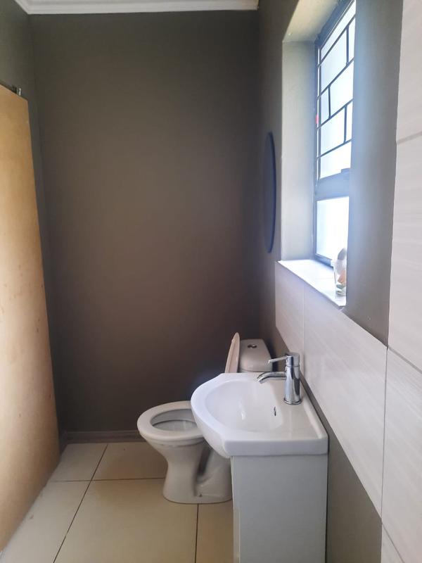 To Let 1 Bedroom Property for Rent in Birch Acres Gauteng