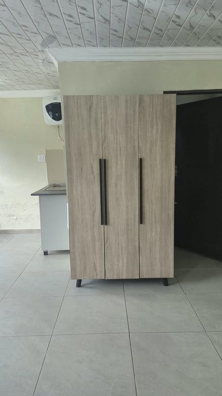 To Let 1 Bedroom Property for Rent in Birchleigh North Gauteng