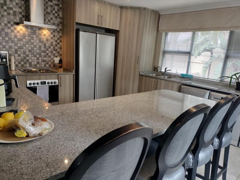 To Let 2 Bedroom Property for Rent in Waterkloof Ridge Gauteng