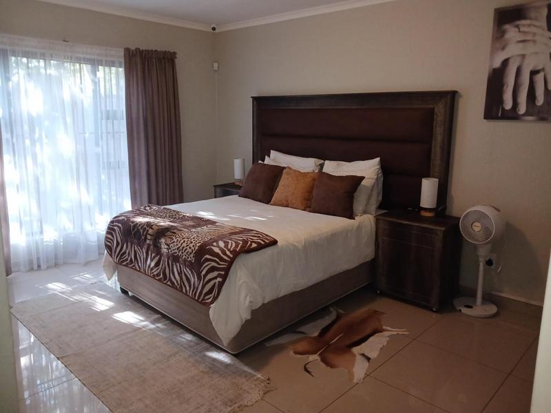 To Let 4 Bedroom Property for Rent in Weltevreden Park Gauteng