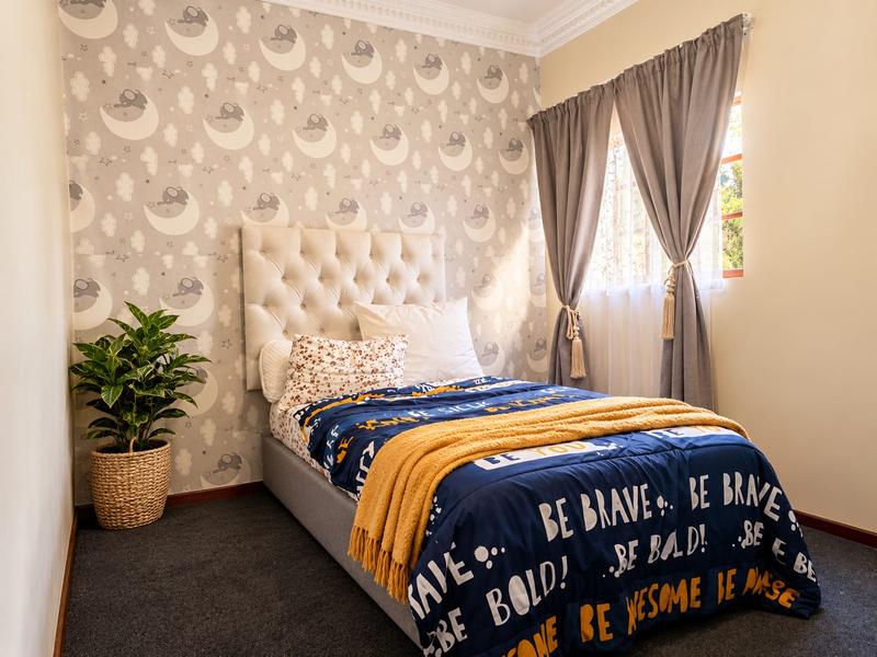 4 Bedroom Property for Sale in Faerie Glen Gauteng