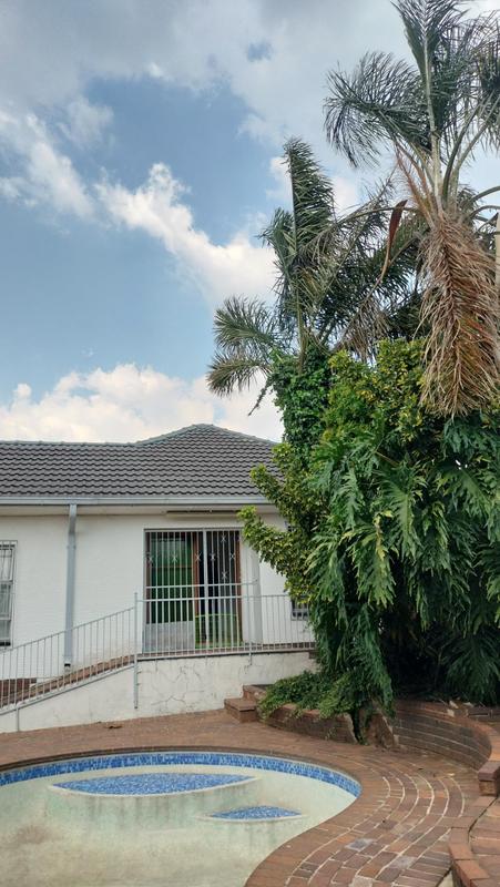 3 Bedroom Property for Sale in Glenvista Gauteng