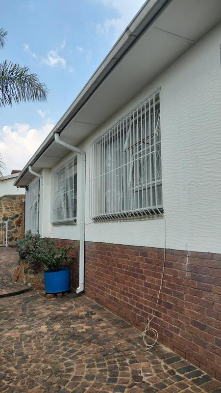 3 Bedroom Property for Sale in Glenvista Gauteng