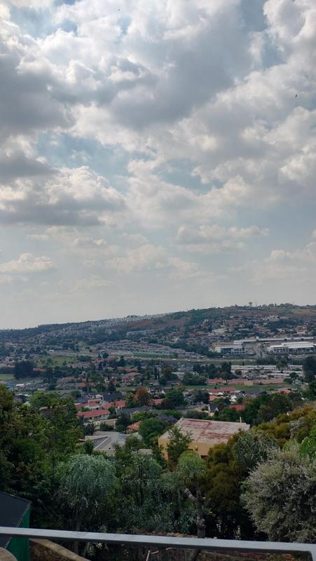 3 Bedroom Property for Sale in Glenvista Gauteng