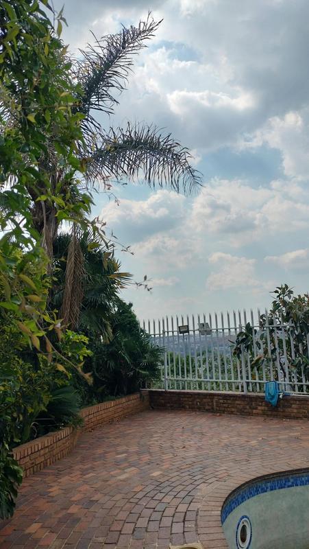3 Bedroom Property for Sale in Glenvista Gauteng
