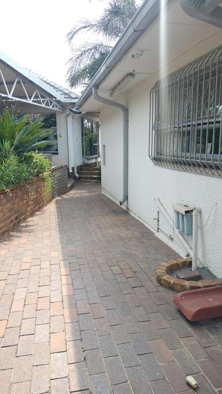 3 Bedroom Property for Sale in Glenvista Gauteng