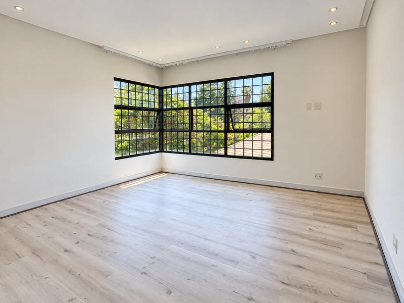 5 Bedroom Property for Sale in Bryanston Gauteng