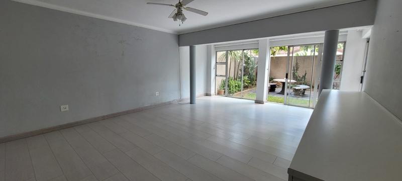 5 Bedroom Property for Sale in New Redruth Gauteng