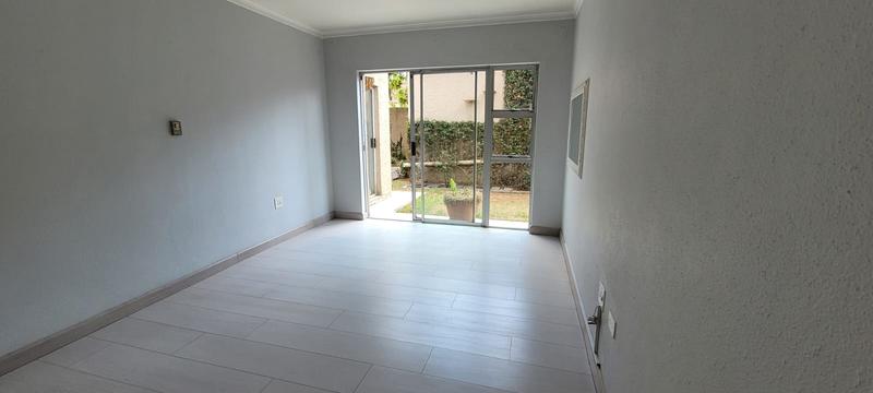 5 Bedroom Property for Sale in New Redruth Gauteng