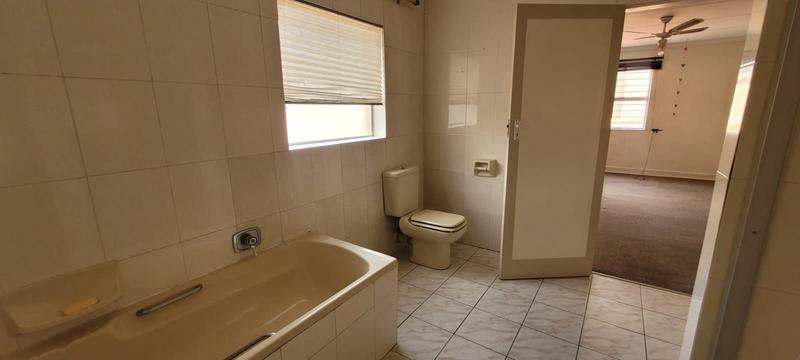 5 Bedroom Property for Sale in New Redruth Gauteng