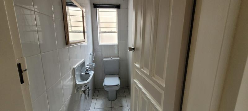 5 Bedroom Property for Sale in New Redruth Gauteng